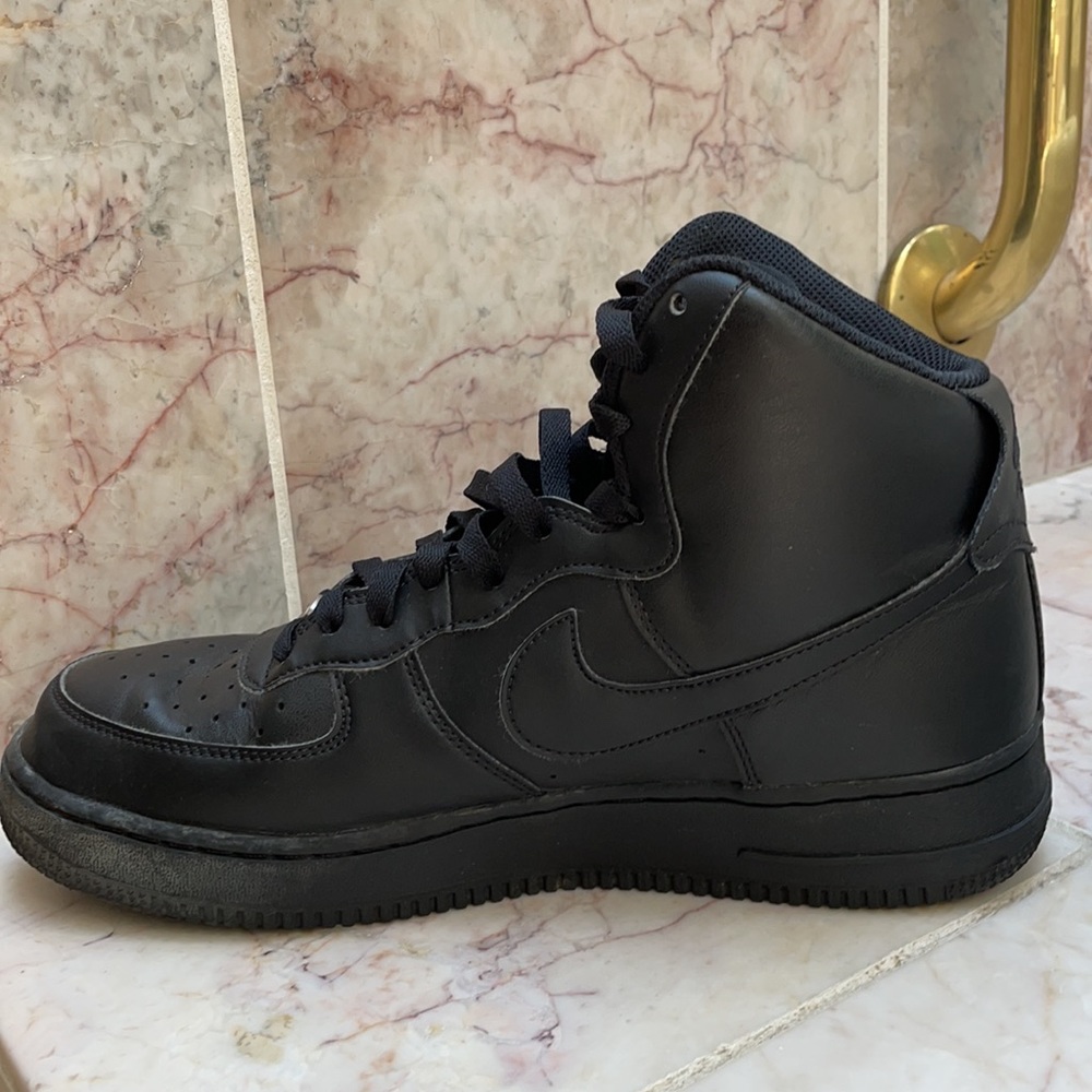 Nike all black Air Force 1's - Picture 3 of 5